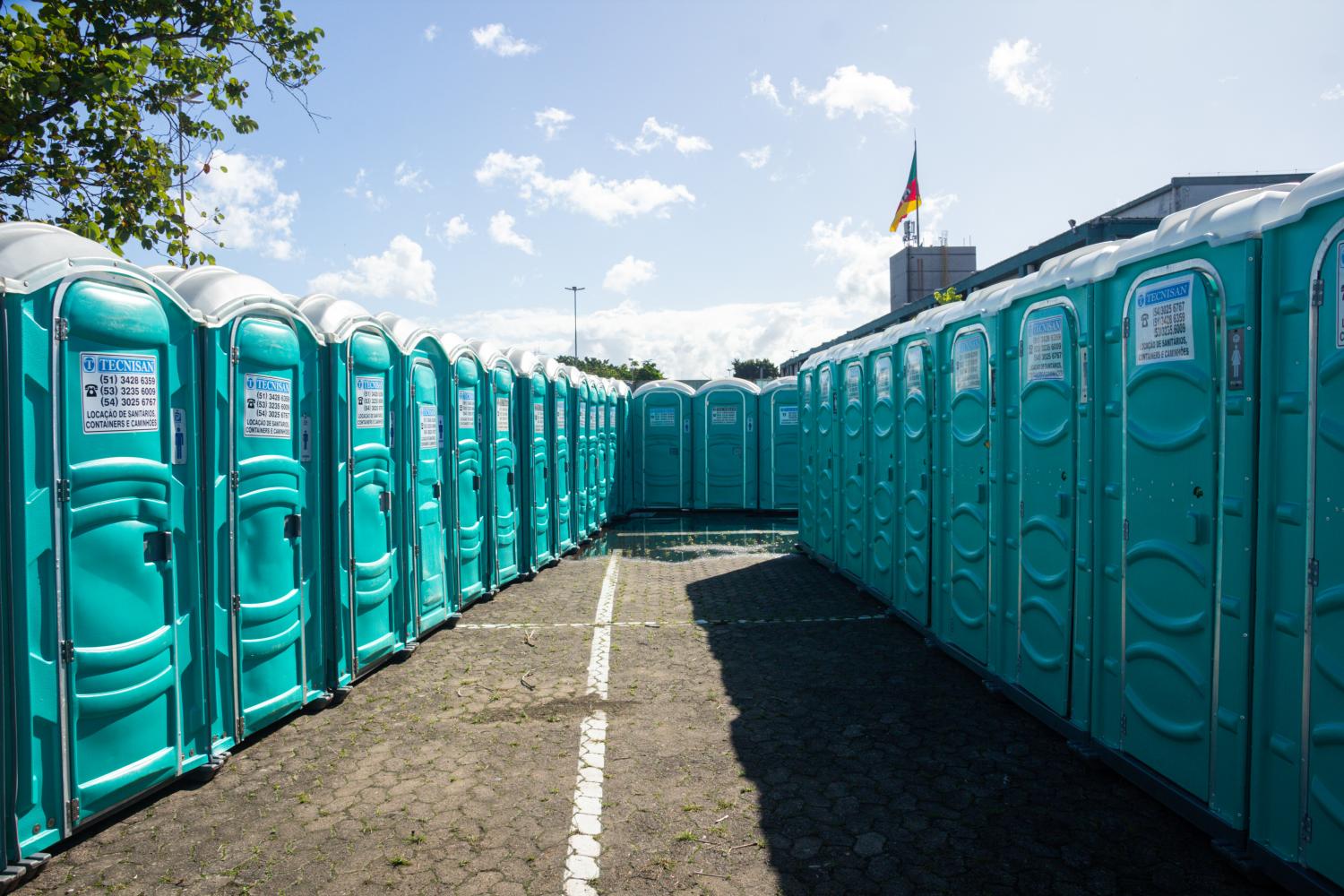 BANHEIROS QUÍMICOS