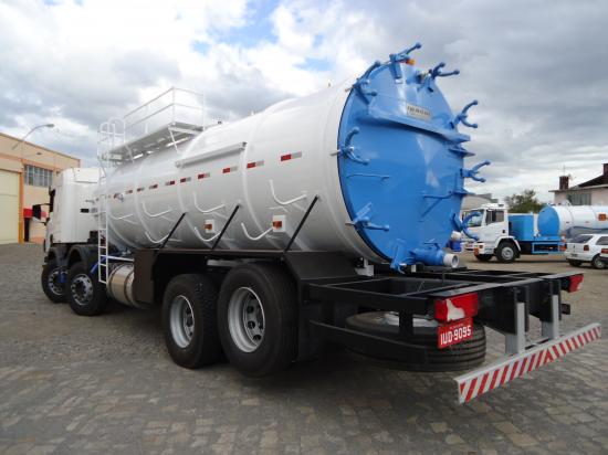 2-caminhao-scania-8x2-15-000-lts